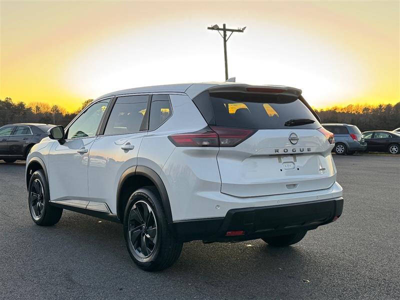 2025 Nissan Rogue SV