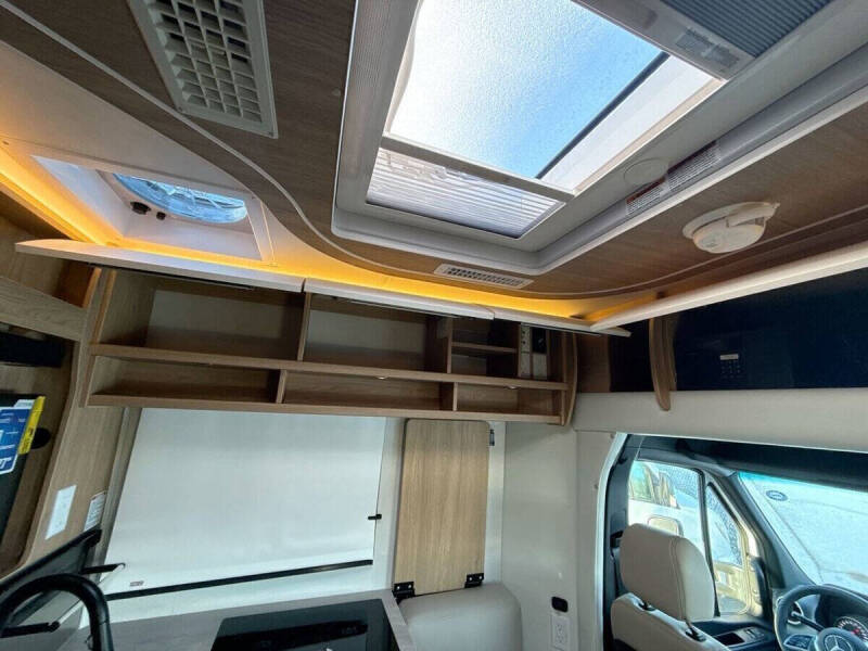 2025 Mercedes-Benz Sprinter