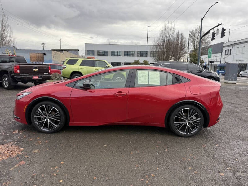 2024 Toyota Prius XLE