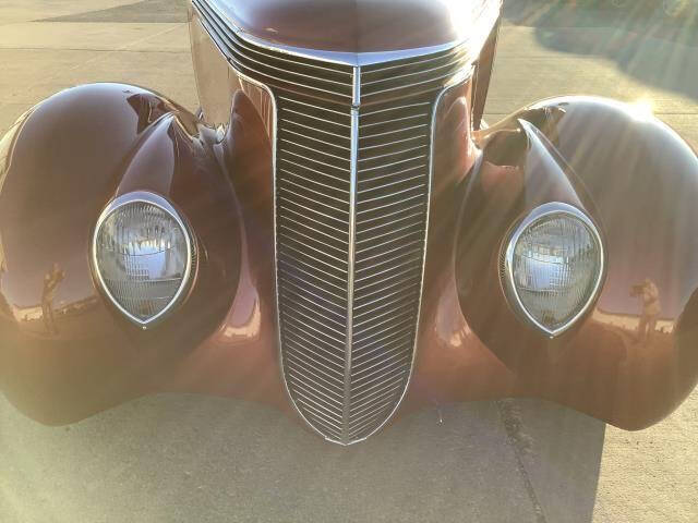 1937 Studebaker DICTATOR