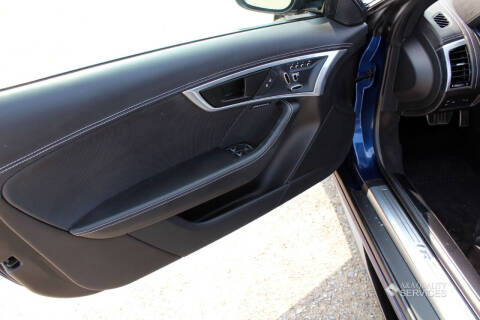 2021 Jaguar F-TYPE R