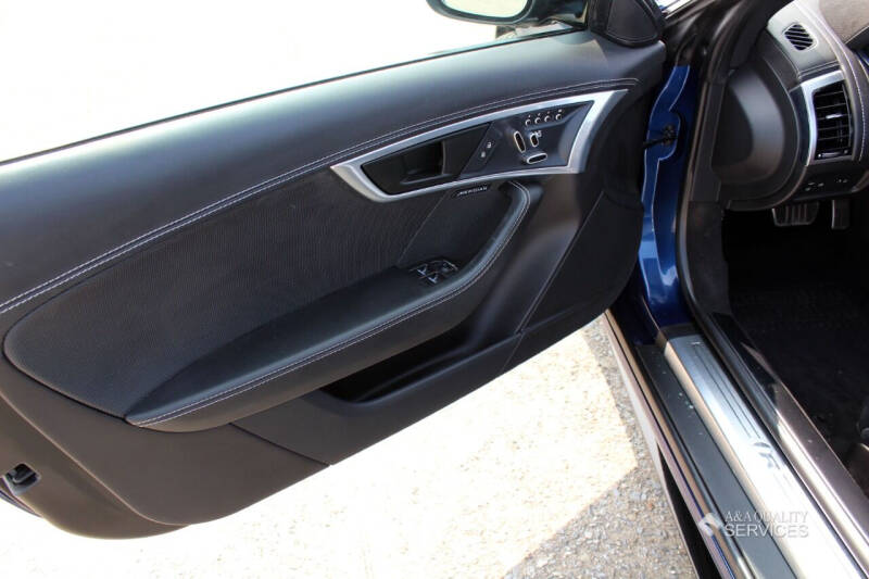 2021 Jaguar F-TYPE R