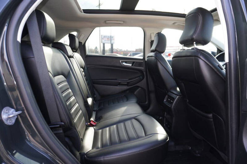 2022 Ford Edge SEL