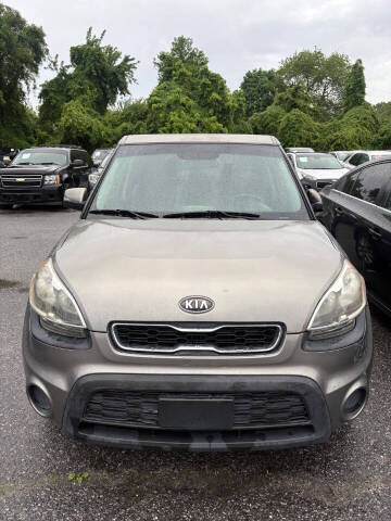 2012 Kia Soul +