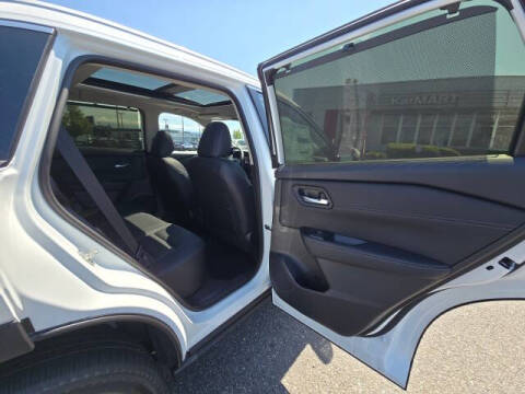 2025 Nissan Rogue SL