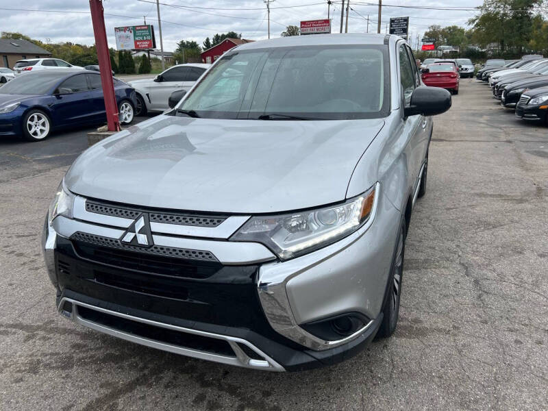 2020 Mitsubishi Outlander ES