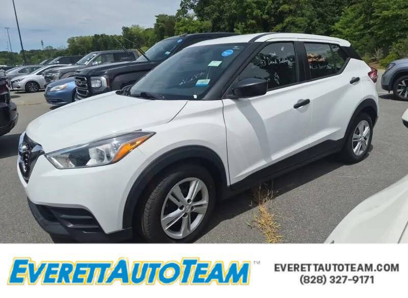 2020 Nissan Kicks S