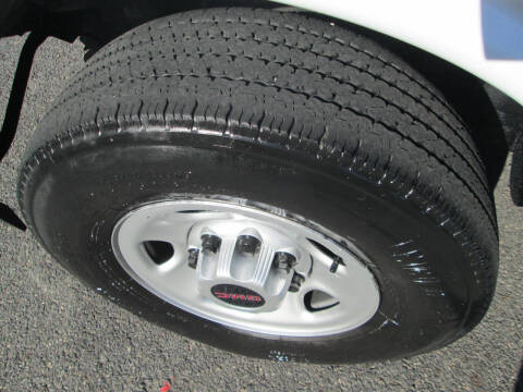 2023 GMC Savana 2500