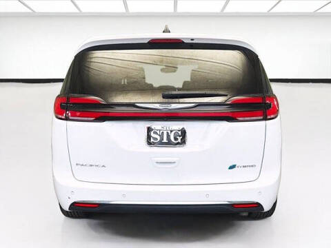 2024 Chrysler Pacifica Plug-In Hybrid Select