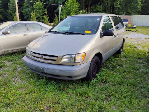 2000 Toyota Sienna CE