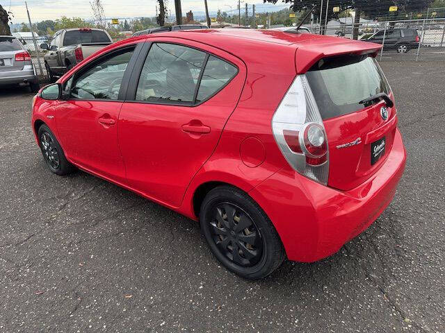 2013 Toyota Prius c