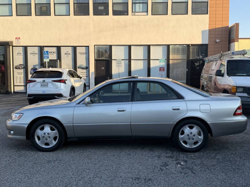 2000 Lexus ES 300