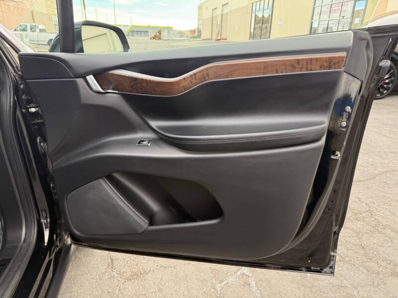 2021 Tesla Model X Long Range Plus