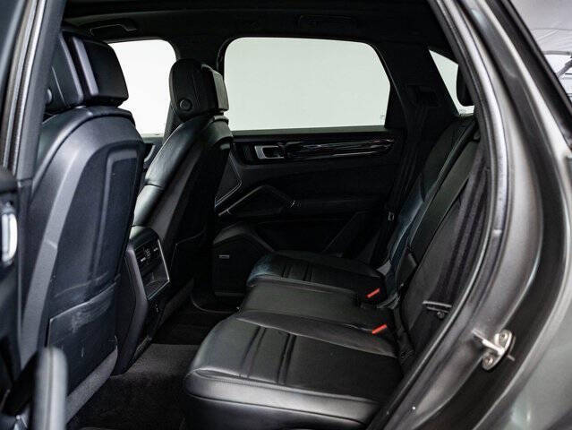 2022 Porsche Cayenne E-Hybrid