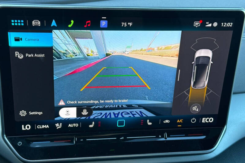 2025 Volkswagen ID.4 Pro