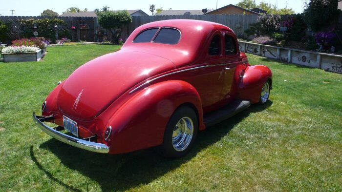 1939 Ford Deluxe