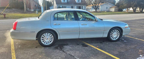 2004 Lincoln Town Car Ultimate