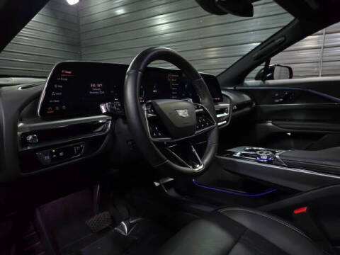 2024 Cadillac LYRIQ Sport 1