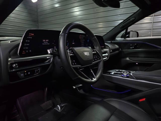 2024 Cadillac LYRIQ Sport 1