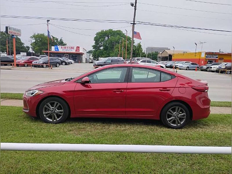 2017 Hyundai Elantra