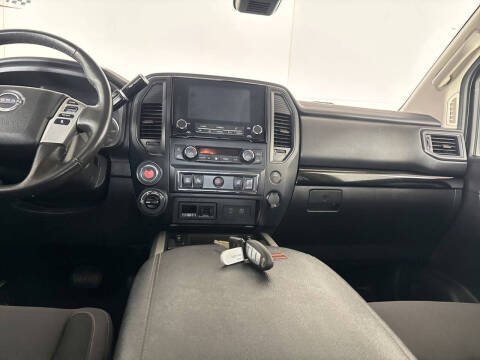 2024 Nissan Titan SV