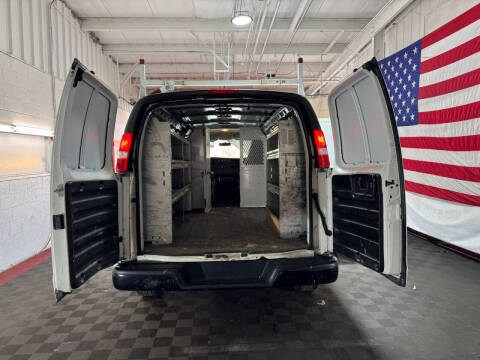 2018 GMC Savana 2500