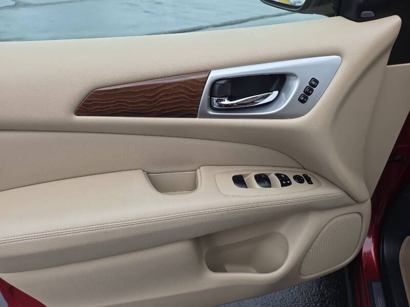 2019 Nissan Pathfinder Platinum