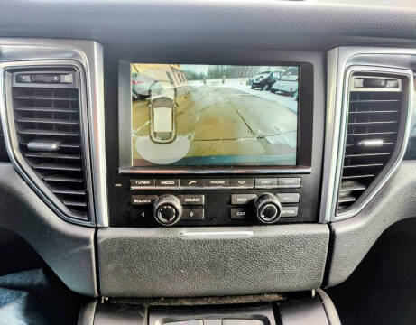 2015 Porsche Macan S