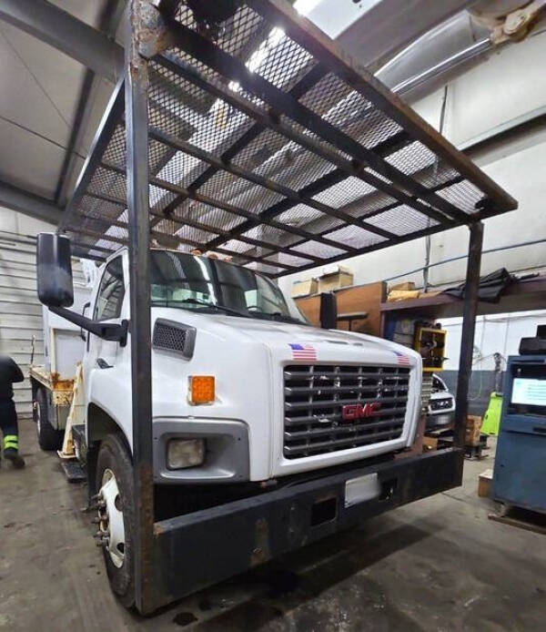 2005 GMC C7500