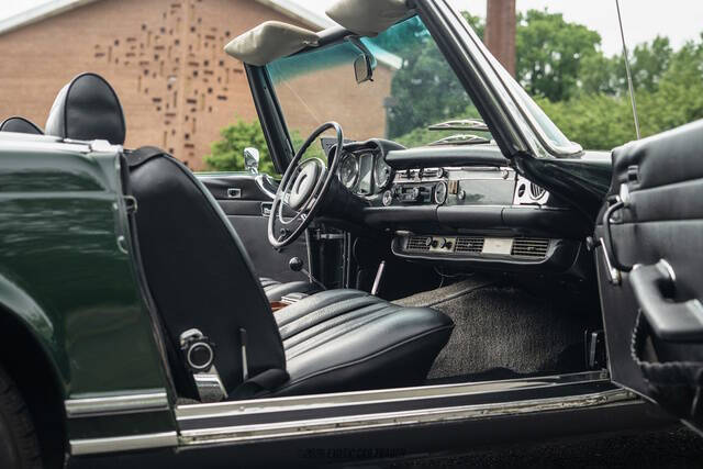 1971 Mercedes-Benz 280-Class