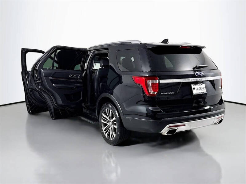 2017 Ford Explorer Platinum