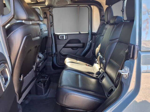 2025 Jeep Gladiator High Tide