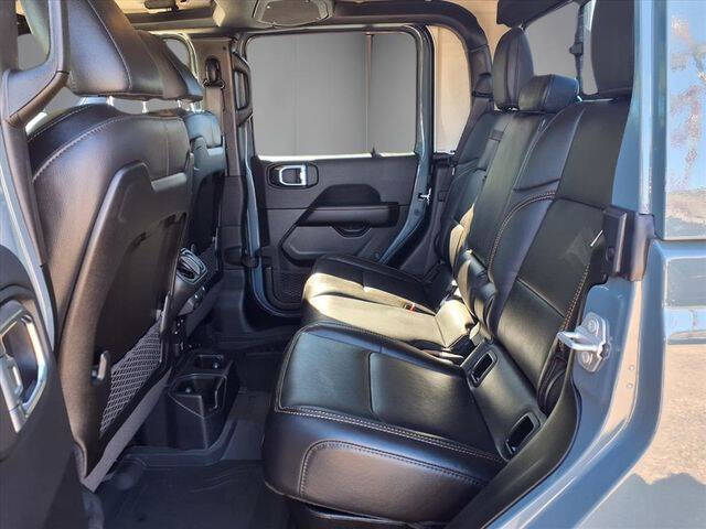 2025 Jeep Gladiator High Tide