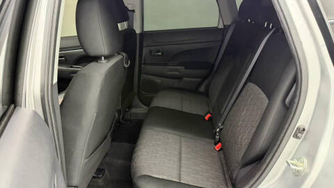 2024 Mitsubishi Outlander Sport ES