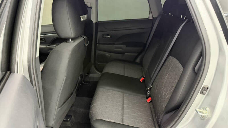 2024 Mitsubishi Outlander Sport ES