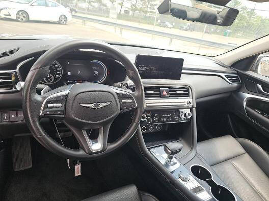 2025 Genesis G70