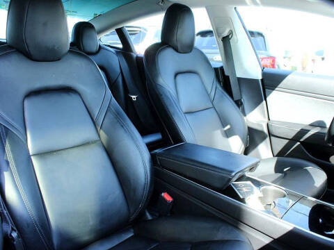 2019 Tesla Model 3 Standard Range Plus