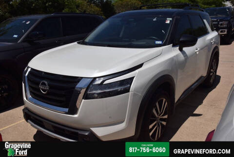 2023 Nissan Pathfinder Platinum