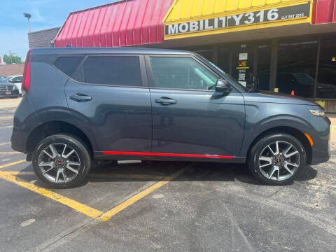 2022 Kia Soul GT-Line
