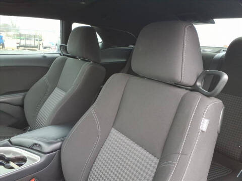 2022 Dodge Challenger SXT