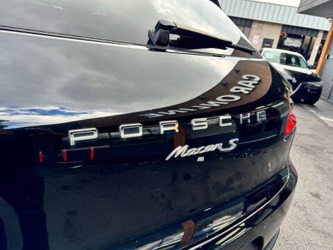 2016 Porsche Macan S