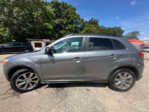 2013 Mitsubishi Outlander Sport LE
