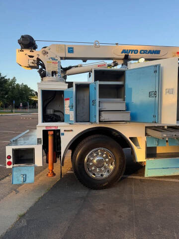 2013 Peterbilt 337