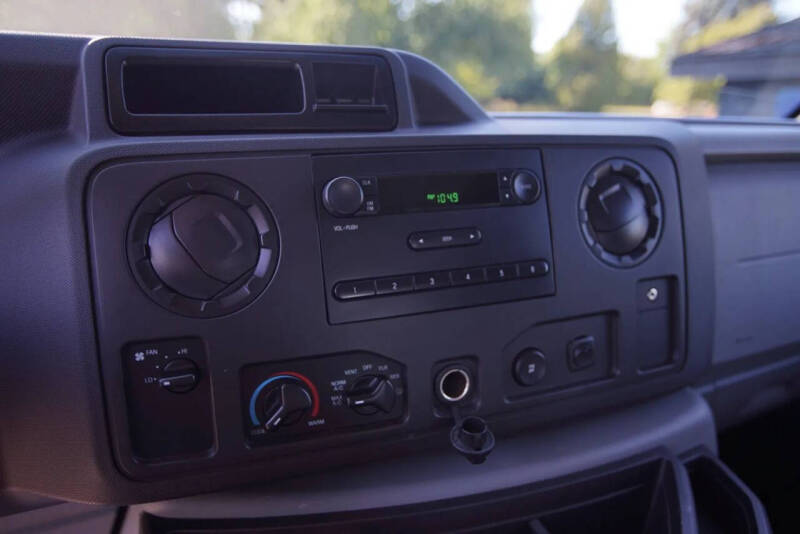 2014 Ford E-Series E-150