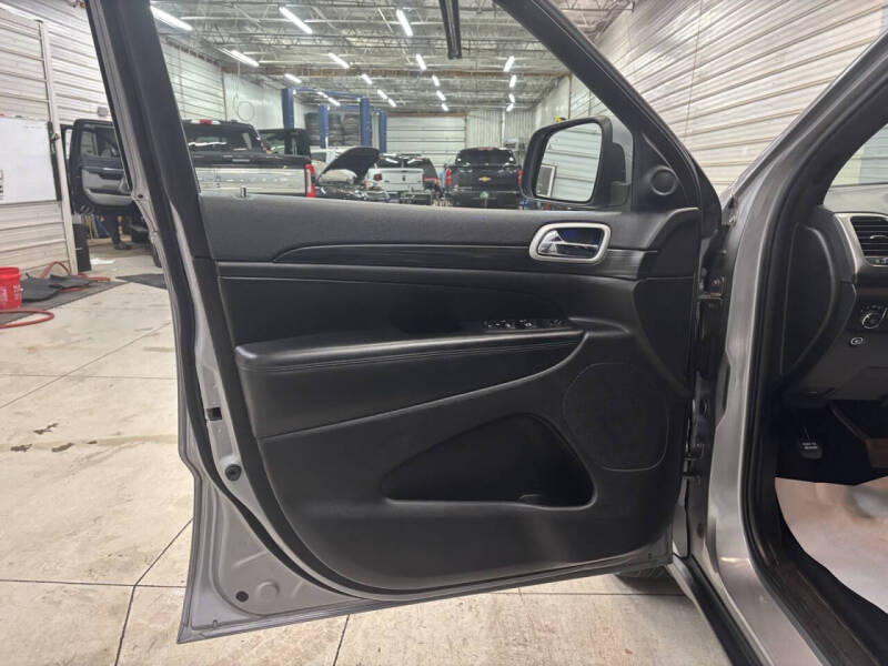 2019 Jeep Grand Cherokee Laredo