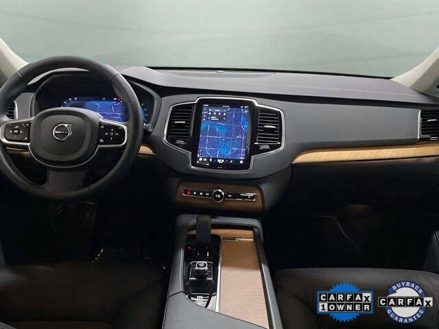 2025 Volvo XC90 B6 Plus Bright Theme 7P