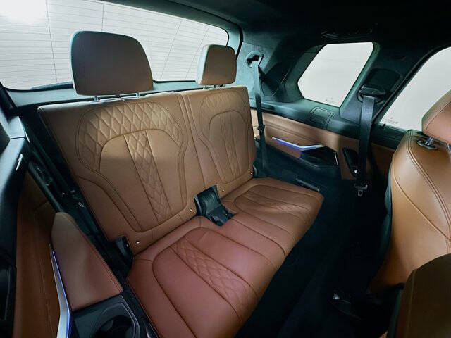 2024 BMW X7 M60i
