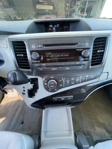 2013 Toyota Sienna
