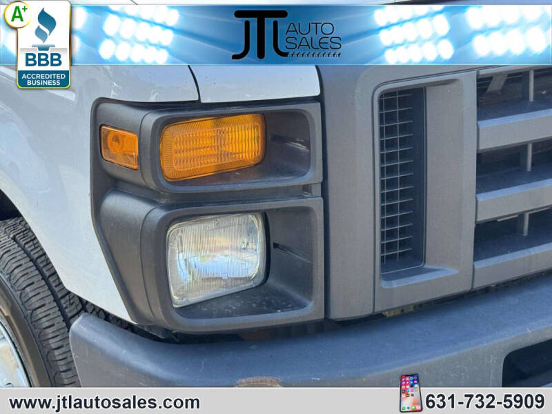 2013 Ford E-Series E-350 SD