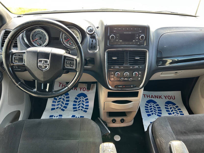 2016 Dodge Grand Caravan SE